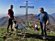 54 Con noi alla croce di vetta Cornagera anche numerosi amici del Gruppo Camminatori Verdellino